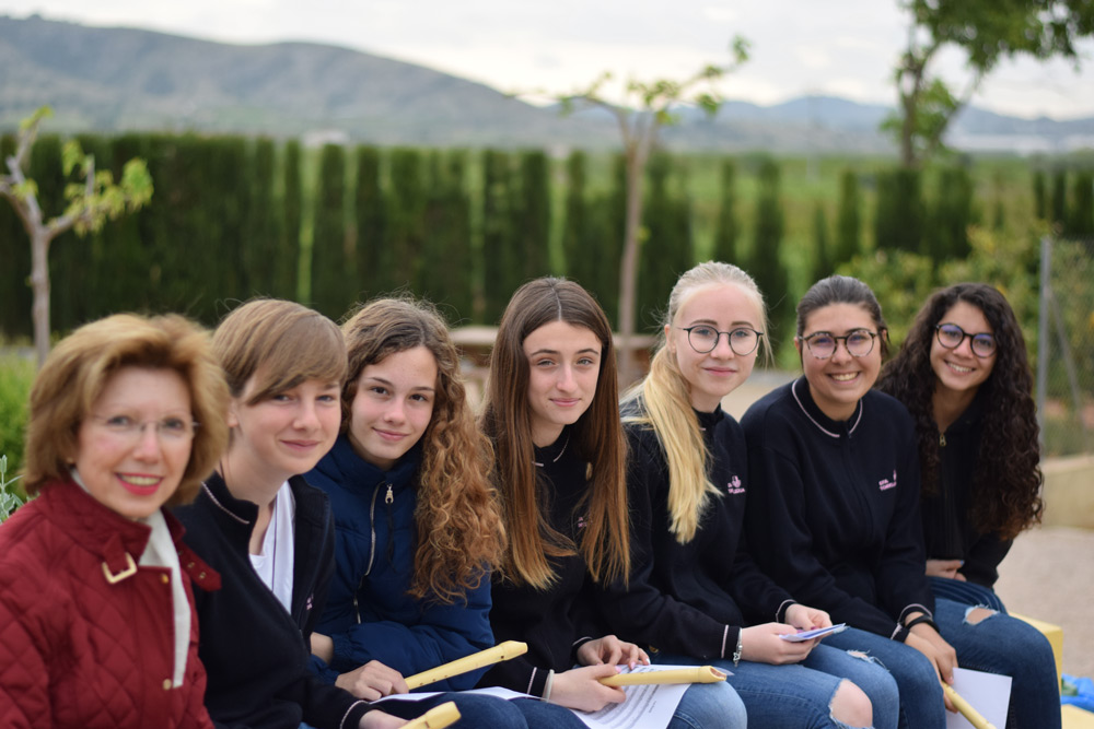 Torrealedua-alumnas-secundaria 