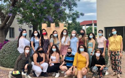 Antigues alumnes d’EFA Torrealedua aconsellen a les estudiants