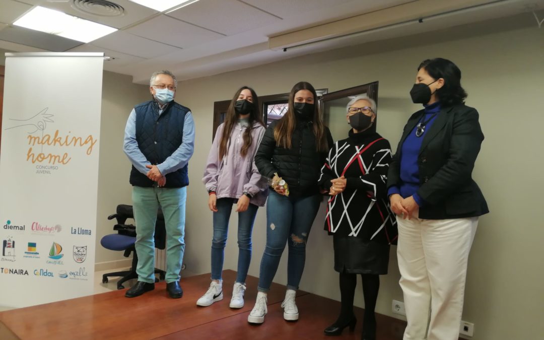 Las alumnas de 3 ESO de la EFA Torrealedua ganan el premio al mejor trabajo en equipo del Concurso Making Home