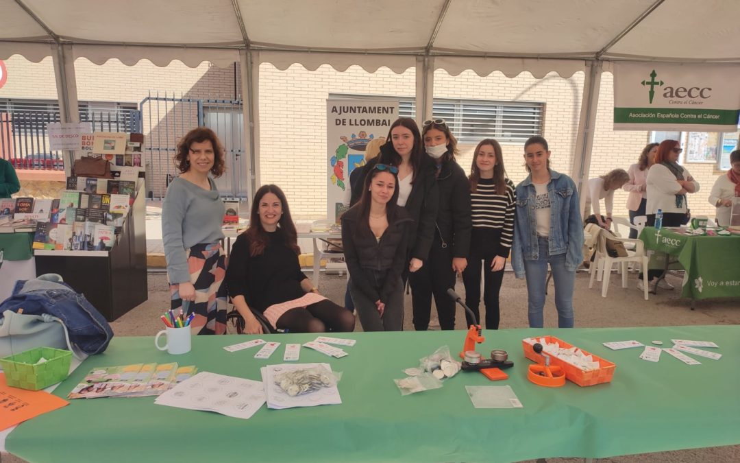 Éxito de participación en el stand de Torrealedua a la feria del libro de Llombai