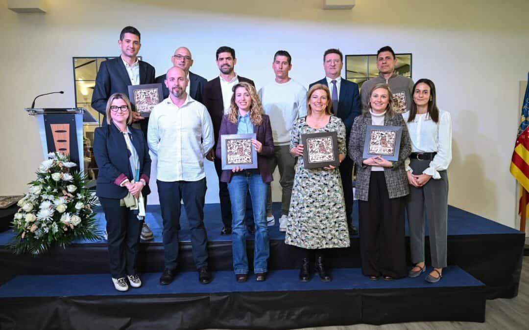 EFA Torrealedua recibe un reconocimiento de FECEVAL por su apoyo en la DANA